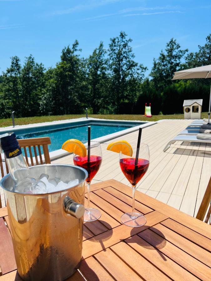 Vila Prisunca Jacuzzi & Swimming Pool 帕津 外观 照片