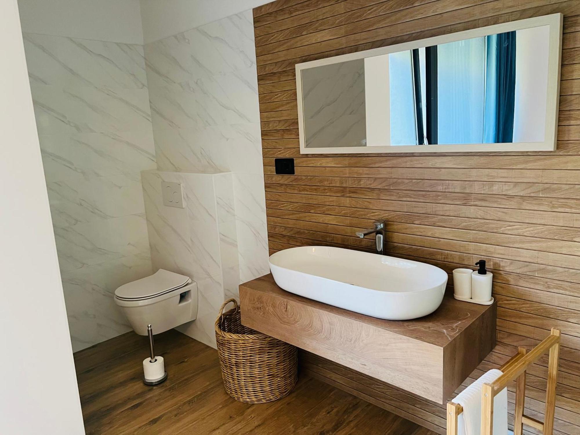 Vila Prisunca Jacuzzi & Swimming Pool 帕津 外观 照片